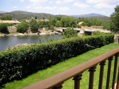 Un entorno único.... junto al río Alberche y 1 km de la Reserva Natural del Valle de Iruelas